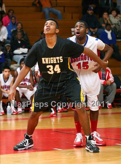 Thumbnail 3 in Washington vs. Bishop Montgomery (Sea Hawk Classic Championship Game) photogallery.