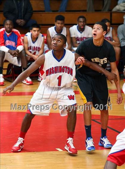 Thumbnail 3 in Washington vs. Bishop Montgomery (Sea Hawk Classic Championship Game) photogallery.