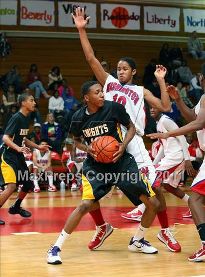 Thumbnail 3 in Washington vs. Bishop Montgomery (Sea Hawk Classic Championship Game) photogallery.