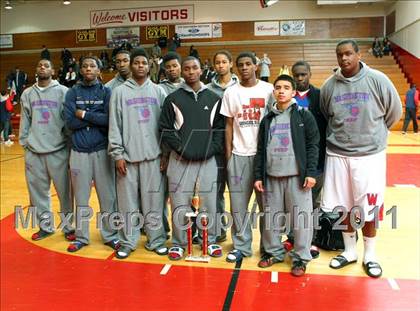 Thumbnail 1 in Washington vs. Bishop Montgomery (Sea Hawk Classic Championship Game) photogallery.