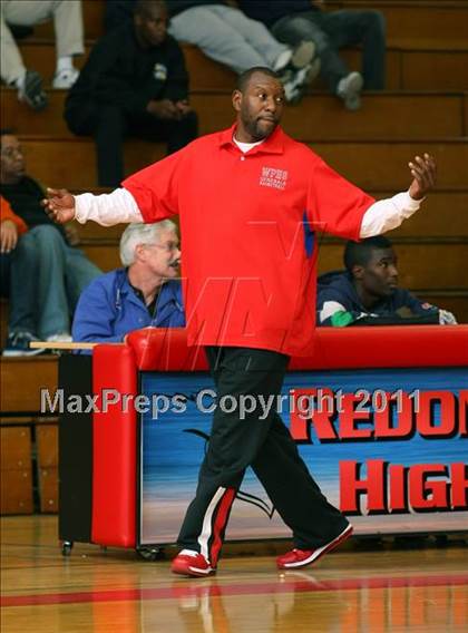 Thumbnail 3 in Washington vs. Bishop Montgomery (Sea Hawk Classic Championship Game) photogallery.