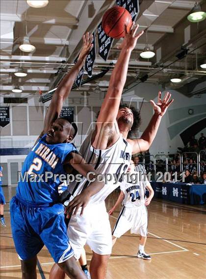 Thumbnail 1 in Washington vs. Bishop Montgomery (Sea Hawk Classic Championship Game) photogallery.