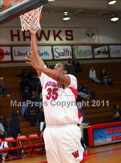 Thumbnail 2 in Washington vs. Bishop Montgomery (Sea Hawk Classic Championship Game) photogallery.