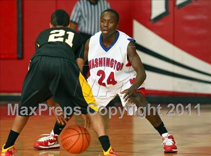 Thumbnail 1 in Washington vs. Bishop Montgomery (Sea Hawk Classic Championship Game) photogallery.