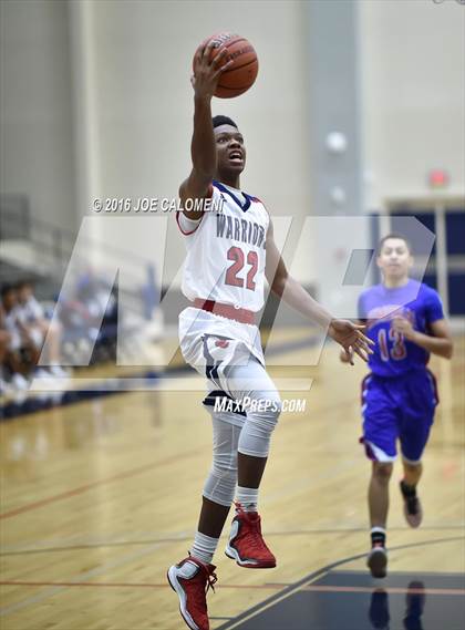 Thumbnail 3 in San Antonio Memorial vs Cornerstone Christian (SAISD Inivtational) photogallery.