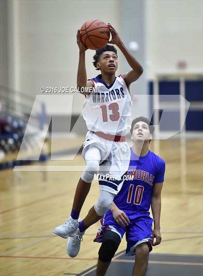 Thumbnail 2 in San Antonio Memorial vs Cornerstone Christian (SAISD Inivtational) photogallery.