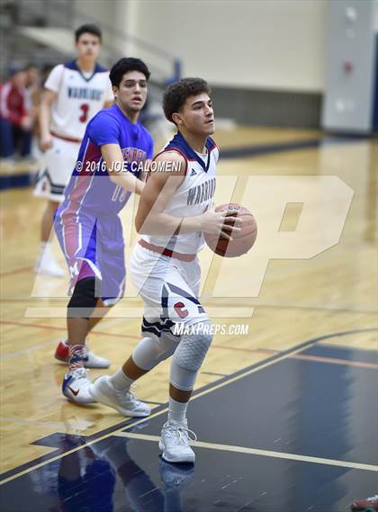 Thumbnail 2 in San Antonio Memorial vs Cornerstone Christian (SAISD Inivtational) photogallery.