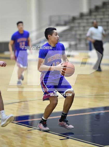 Thumbnail 1 in San Antonio Memorial vs Cornerstone Christian (SAISD Inivtational) photogallery.