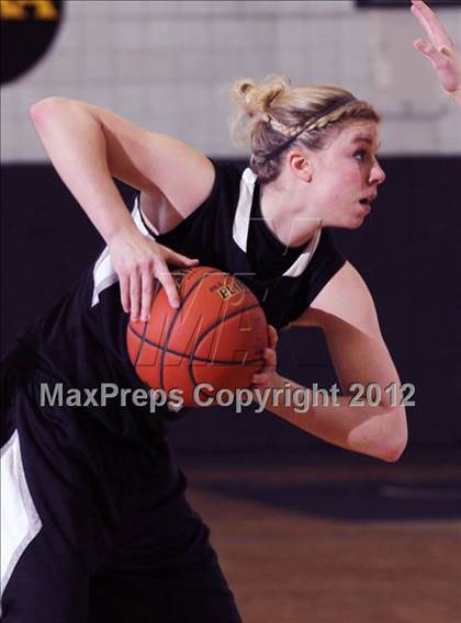 Thumbnail 2 in Clarion Area vs. Homer-Center (PIAA Class A First Round) photogallery.