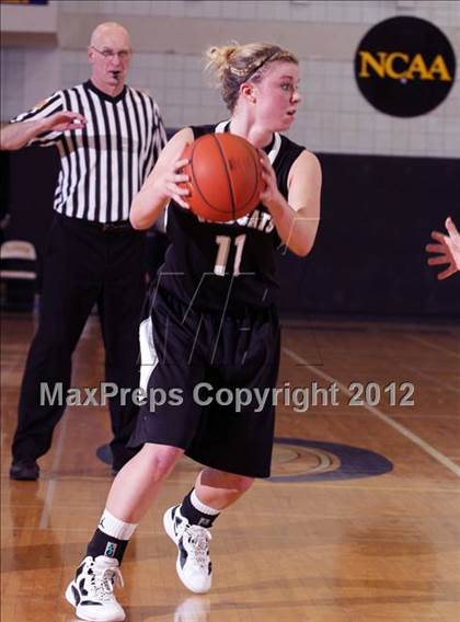 Thumbnail 3 in Clarion Area vs. Homer-Center (PIAA Class A First Round) photogallery.