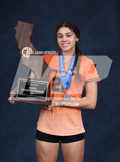 Thumbnail 2 in Hilmar vs South Pasadena (CIF Division 4 Final Awards) photogallery.