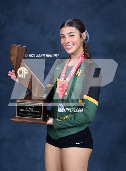 Thumbnail 1 in Hilmar vs South Pasadena (CIF Division 4 Final Awards) photogallery.