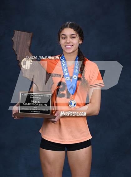 Thumbnail 1 in Hilmar vs South Pasadena (CIF Division 4 Final Awards) photogallery.