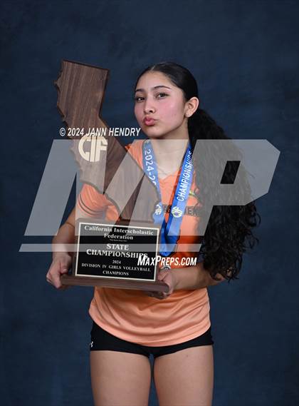 Thumbnail 1 in Hilmar vs South Pasadena (CIF Division 4 Final Awards) photogallery.