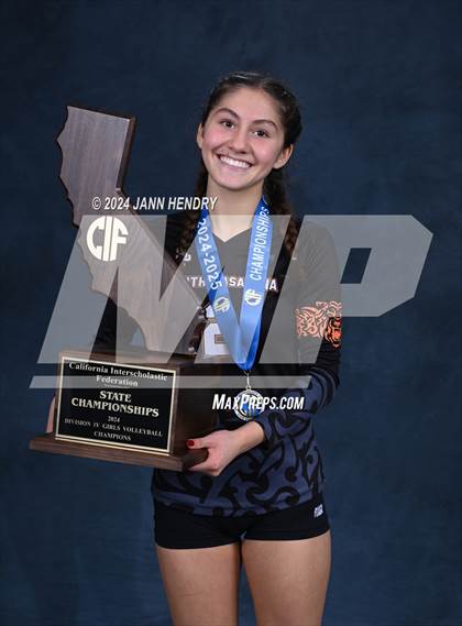 Thumbnail 2 in Hilmar vs South Pasadena (CIF Division 4 Final Awards) photogallery.