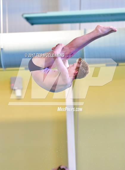 Thumbnail 2 in AAA Championship Dive Meet photogallery.