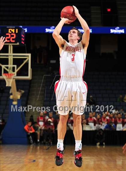 Thumbnail 2 in Mater Dei vs. Bullard (CIF D1 SoCal Regional Final) photogallery.