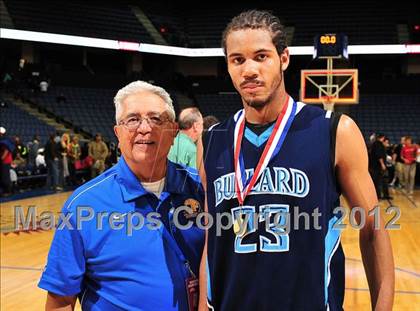 Thumbnail 3 in Mater Dei vs. Bullard (CIF D1 SoCal Regional Final) photogallery.