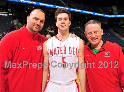 Thumbnail 1 in Mater Dei vs. Bullard (CIF D1 SoCal Regional Final) photogallery.