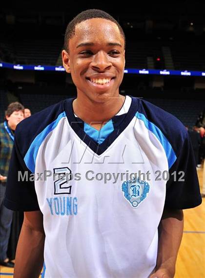 Thumbnail 2 in Mater Dei vs. Bullard (CIF D1 SoCal Regional Final) photogallery.