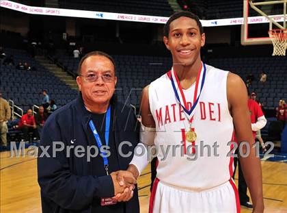 Thumbnail 1 in Mater Dei vs. Bullard (CIF D1 SoCal Regional Final) photogallery.