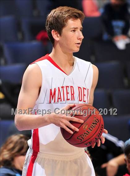 Thumbnail 2 in Mater Dei vs. Bullard (CIF D1 SoCal Regional Final) photogallery.