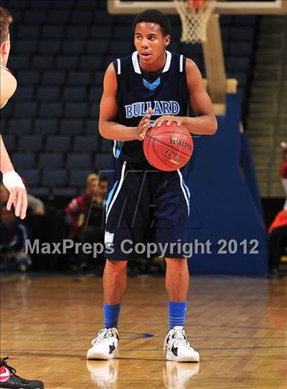 Thumbnail 2 in Mater Dei vs. Bullard (CIF D1 SoCal Regional Final) photogallery.