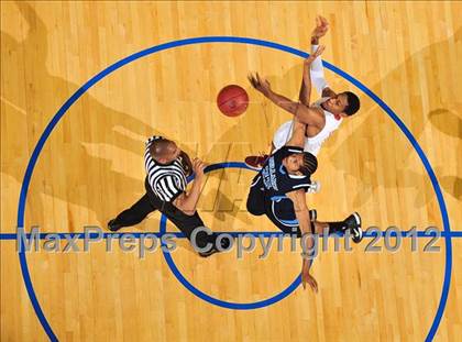 Thumbnail 2 in Mater Dei vs. Bullard (CIF D1 SoCal Regional Final) photogallery.