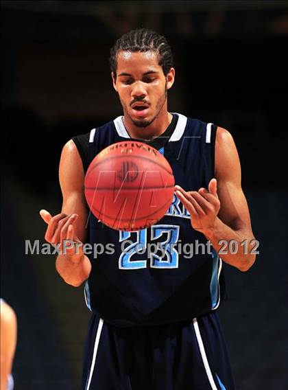 Thumbnail 1 in Mater Dei vs. Bullard (CIF D1 SoCal Regional Final) photogallery.