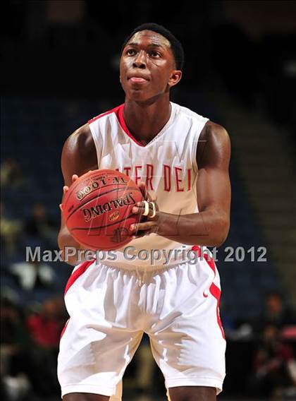 Thumbnail 1 in Mater Dei vs. Bullard (CIF D1 SoCal Regional Final) photogallery.
