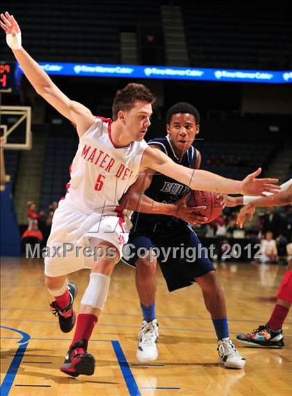 Thumbnail 3 in Mater Dei vs. Bullard (CIF D1 SoCal Regional Final) photogallery.