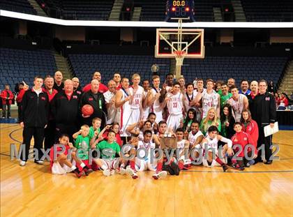 Thumbnail 2 in Mater Dei vs. Bullard (CIF D1 SoCal Regional Final) photogallery.