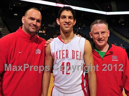 Thumbnail 2 in Mater Dei vs. Bullard (CIF D1 SoCal Regional Final) photogallery.