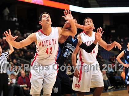 Thumbnail 1 in Mater Dei vs. Bullard (CIF D1 SoCal Regional Final) photogallery.
