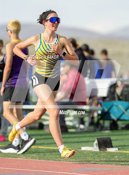 Thumbnail 2 in Fernley Invitational (1600M) photogallery.