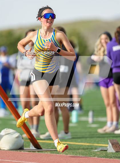 Thumbnail 3 in Fernley Invitational (1600M) photogallery.