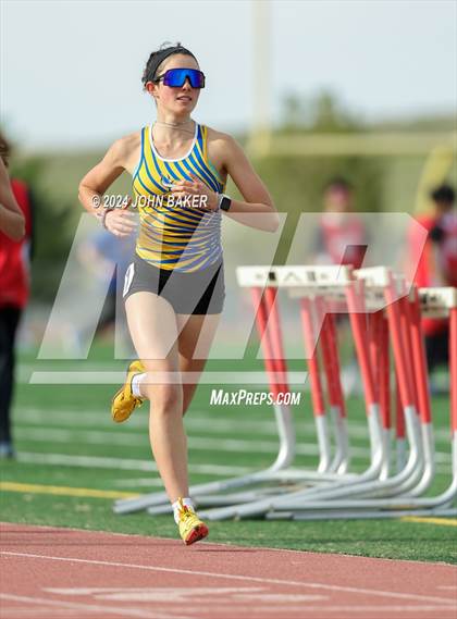 Thumbnail 2 in Fernley Invitational (1600M) photogallery.