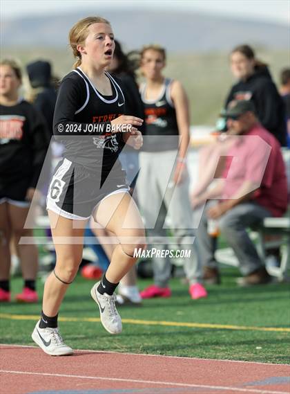 Thumbnail 1 in Fernley Invitational (1600M) photogallery.