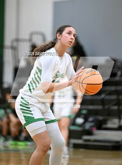 Thumbnail 2 in Lincoln vs. St. Mary's (St. Mary's MLK Classic) photogallery.