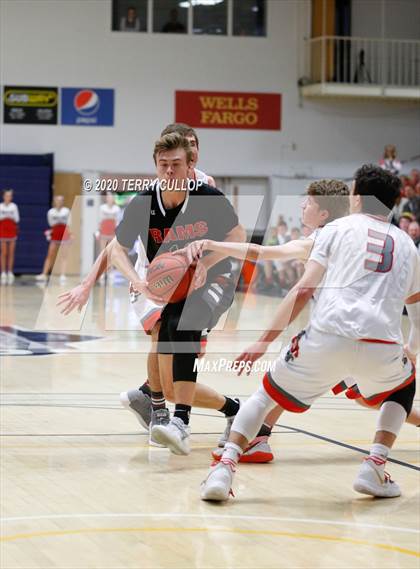 Thumbnail 1 in South Sevier vs. Delta (UHSAA 3A 2nd Round Playoff) photogallery.