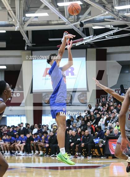 Thumbnail 2 in Bishop Gorman vs. Camden (Spalding Hoophall Classic) photogallery.