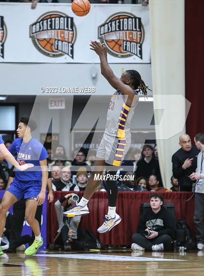 Thumbnail 3 in Bishop Gorman vs. Camden (Spalding Hoophall Classic) photogallery.