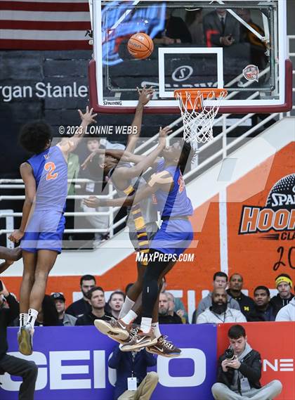 Thumbnail 2 in Bishop Gorman vs. Camden (Spalding Hoophall Classic) photogallery.