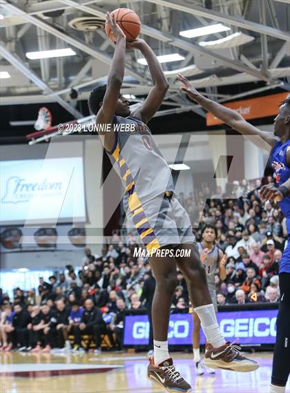 Thumbnail 2 in Bishop Gorman vs. Camden (Spalding Hoophall Classic) photogallery.
