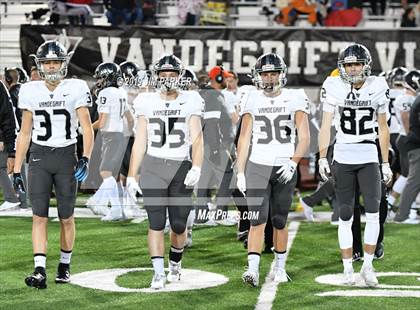 Thumbnail 3 in Vandegrift @ Leander photogallery.