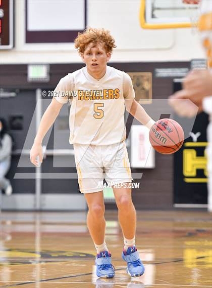 Thumbnail 2 in Kennedy vs. Yuba City (Mel Good Holiday Classic) photogallery.