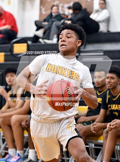 Thumbnail 3 in Kennedy vs. Yuba City (Mel Good Holiday Classic) photogallery.