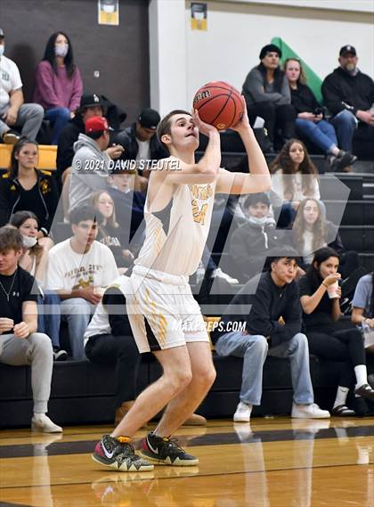 Thumbnail 3 in Kennedy vs. Yuba City (Mel Good Holiday Classic) photogallery.