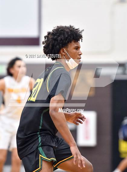 Thumbnail 2 in Kennedy vs. Yuba City (Mel Good Holiday Classic) photogallery.