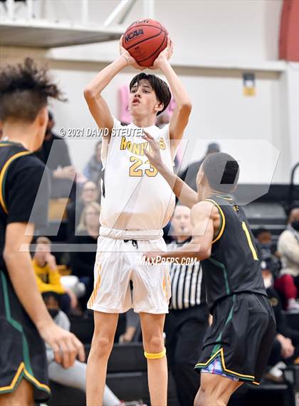 Thumbnail 2 in Kennedy vs. Yuba City (Mel Good Holiday Classic) photogallery.